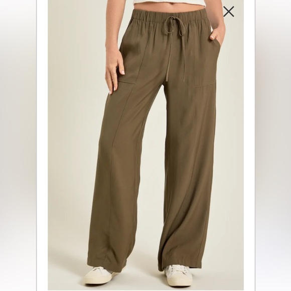 NWT Altar’d State Darrah Wide Leg Pants - Picture 4 of 7